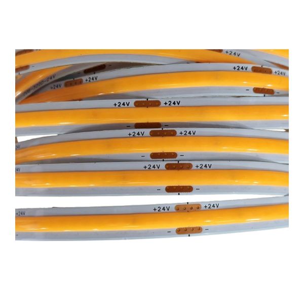 Banda led COB 8W 24V 2100K rola 5m